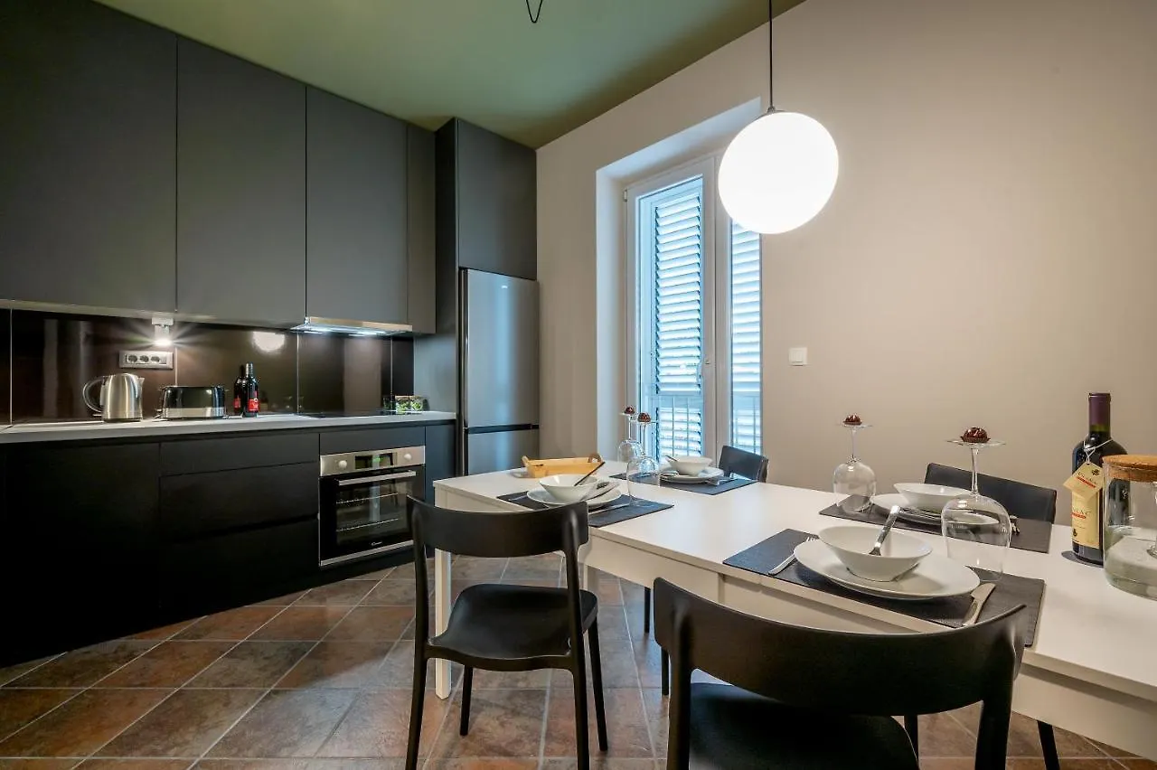 Apartment Green, Deluxe Two Bedroom Suite Split
