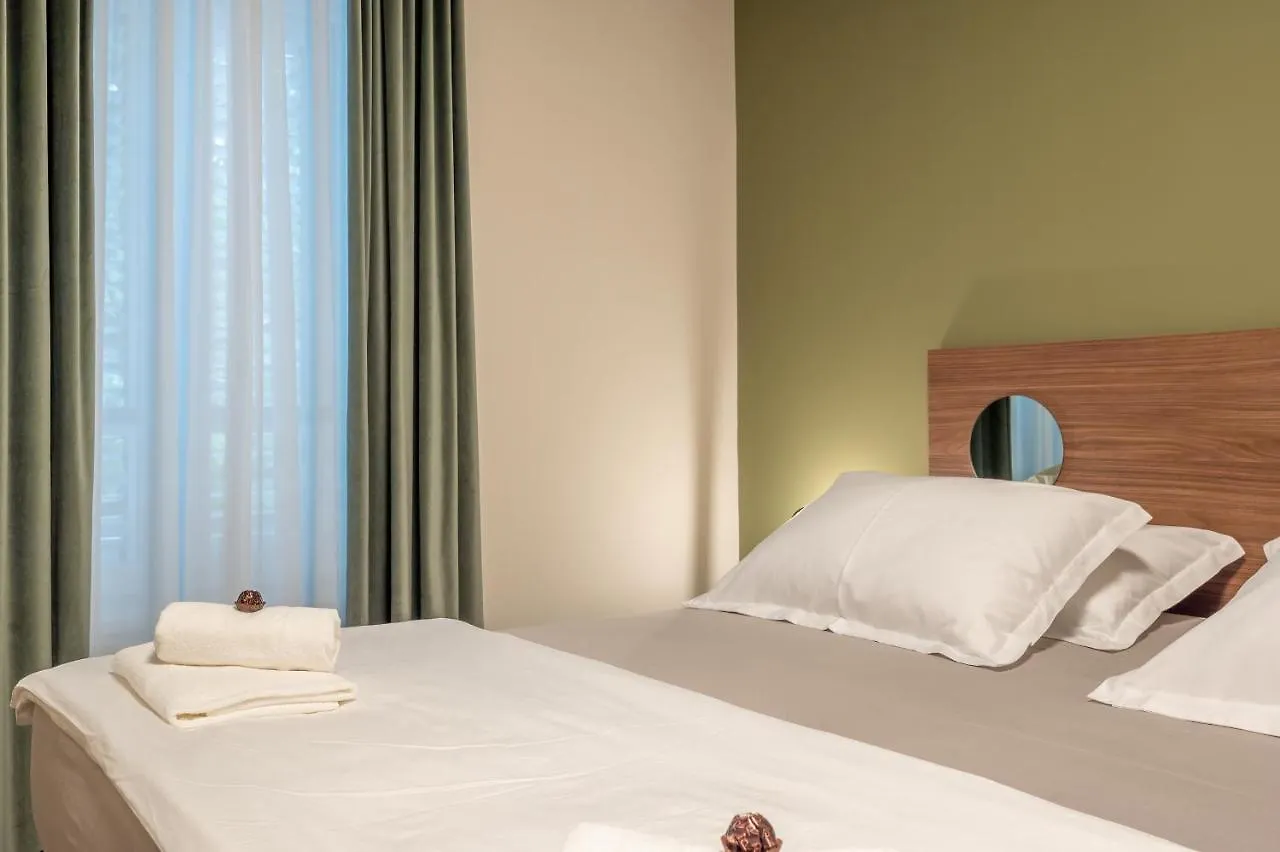 Green, Deluxe Two Bedroom Suite Split Croatia